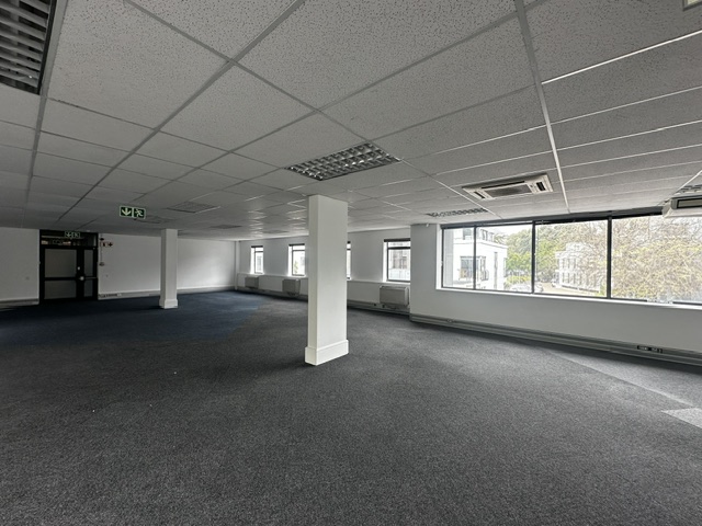 To Let Commercial Property for Rent in Newlands Western Cape
